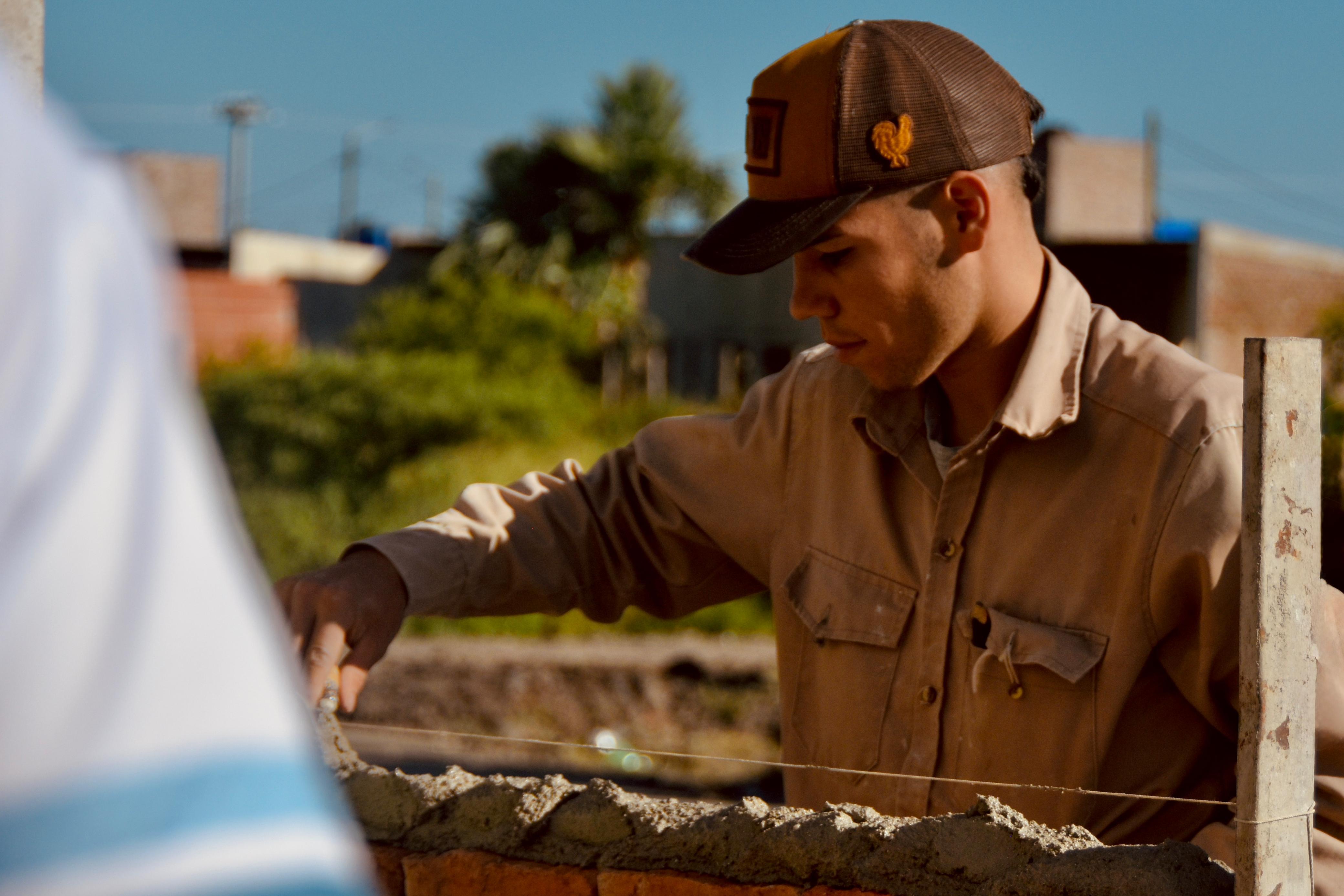 ZDERO SUPERVISÓ EL AVANCE DE OBRAS DE VIVIENDAS EN LA CHACRA 214 Y RATIFICÓ EL COMPROMISO CON EL ACCESO A LA CASA PROPIA