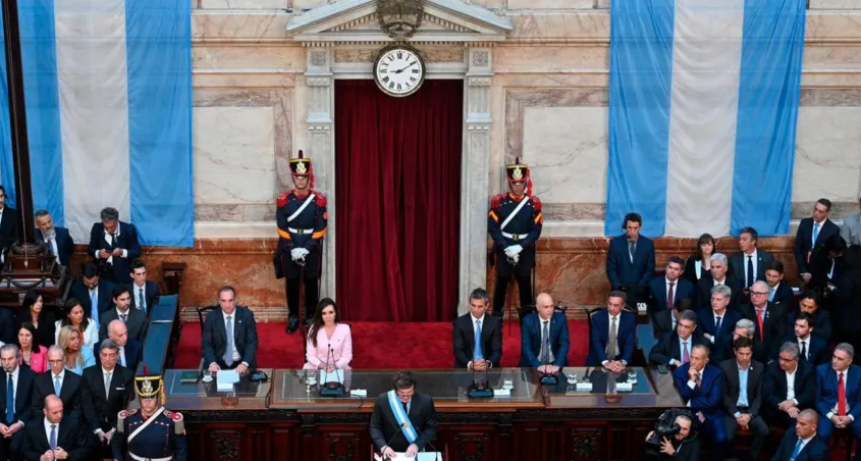 EL GOBIERNO BUSCA APROBAR LA REFORMA LABORAL EN TIEMPO RÉCORD Y NEGOCIA APOYOS EN EL SENADO