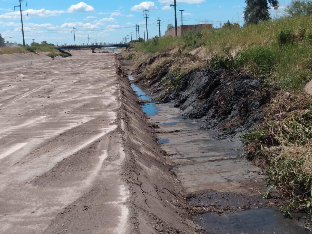 CANAL SOBERANÍA NACIONAL: EL GOBIERNO  PROVINCIAL MEJORA EL DRENAJE URBANO DE UN IMPORTANTE SECTOR DE LA CAPITAL CHAQUEÑA