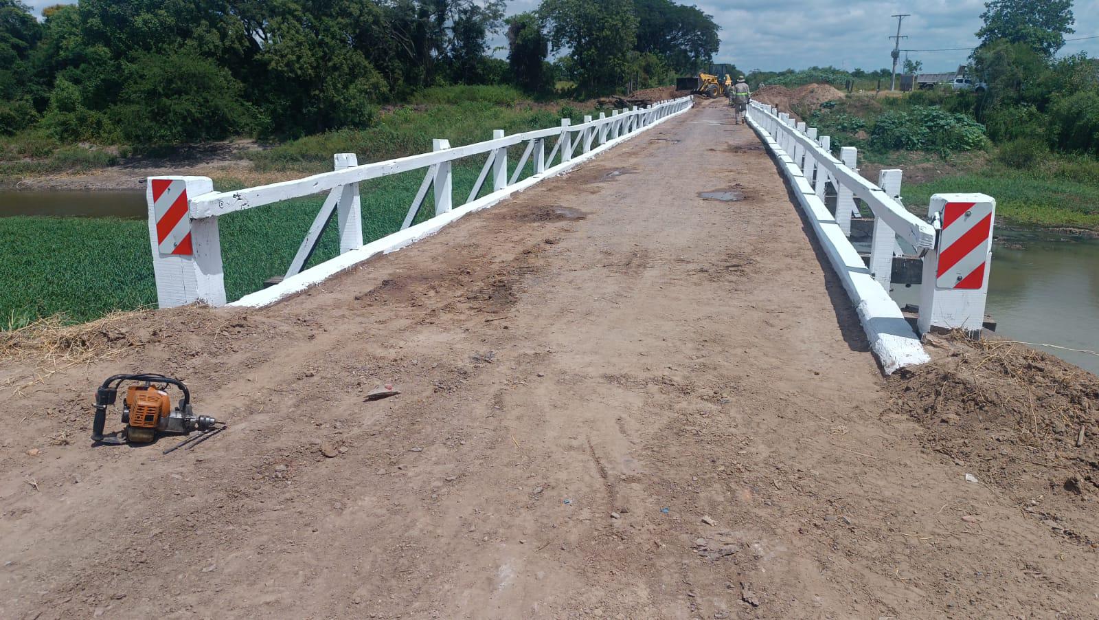 EL GOBIERNO PROVINCIAL HABILITÓ EL PUENTE BERGAGNO QUE UNE PUERTO TIROL CON FONTANA