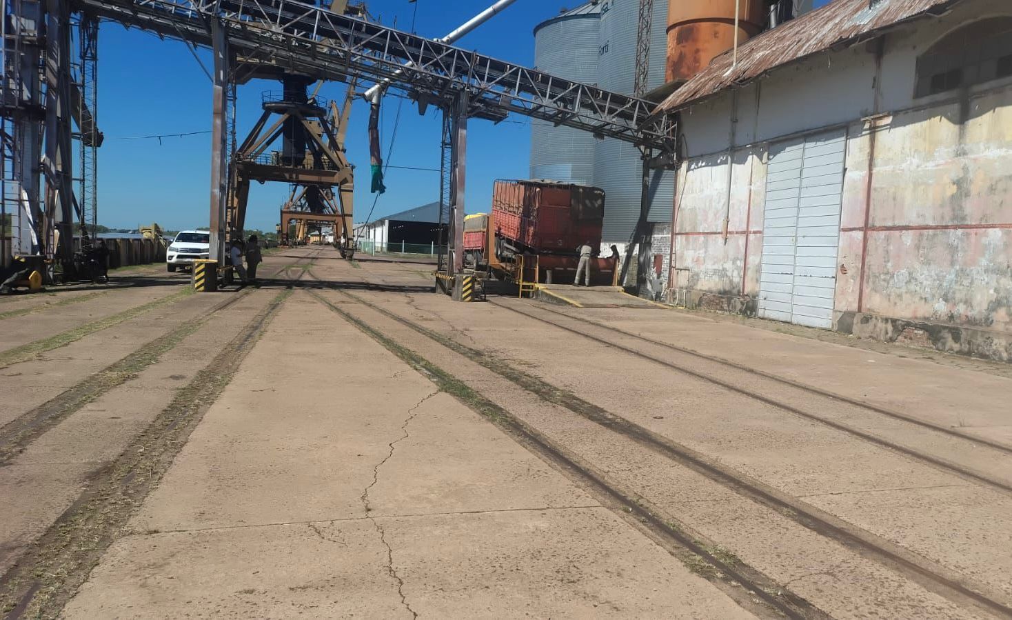 EL PUERTO DE BARRANQUERAS INICIÓ EL AÑO CON LA RECEPCIÓN DE 150 TONELADAS DE SEMILLAS DE GIRASOL