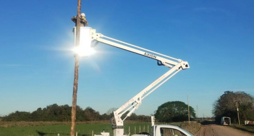 ECOM CHACO REPARA EL TENDIDO DE FIBRA ÓPTICA EN LOCALIDADES DEL NORTE CHAQUEÑO