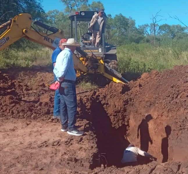 EL ESPINILLO: SAMEEP REALIZÓ TRABAJOS DE EMPALME PARA QUE MÁS FAMILIAS ACCEDAN AL SERVICIO DE AGUA POTABLE EN SUS HOGARES