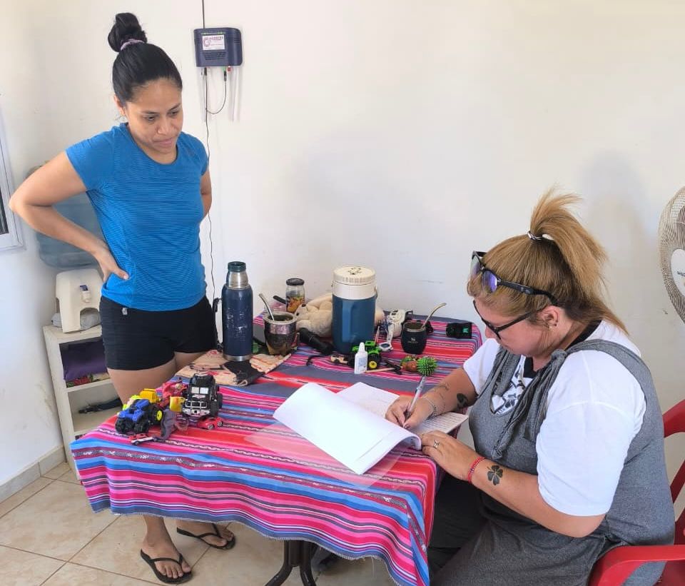 EL INSTITUTO DE VIVIENDA REALIZÓ UN RELEVAMIENTO Y ACOMPAÑAMIENTO SOCIAL A FAMILIAS ADJUDICATARIAS EN EL SAUZALITO