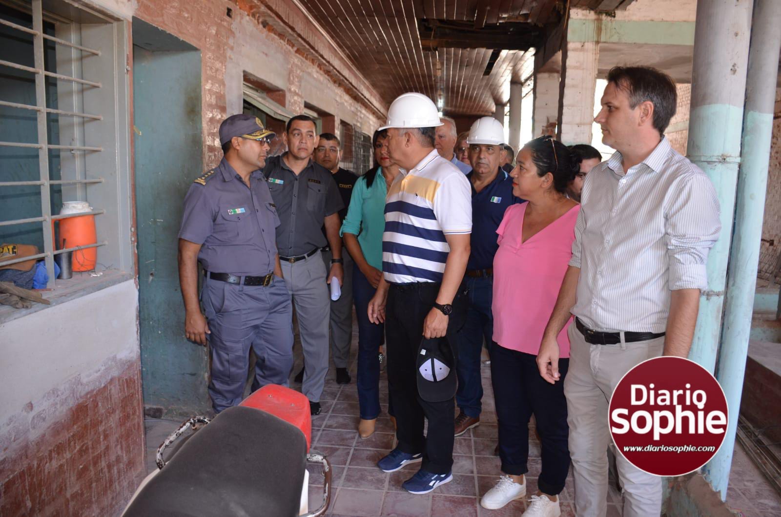 UNIDAD PENITENCIARIA VI: EL MINISTRO DE SEGURIDAD RECORRIÓ EL AVANCE DE LAS OBRAS