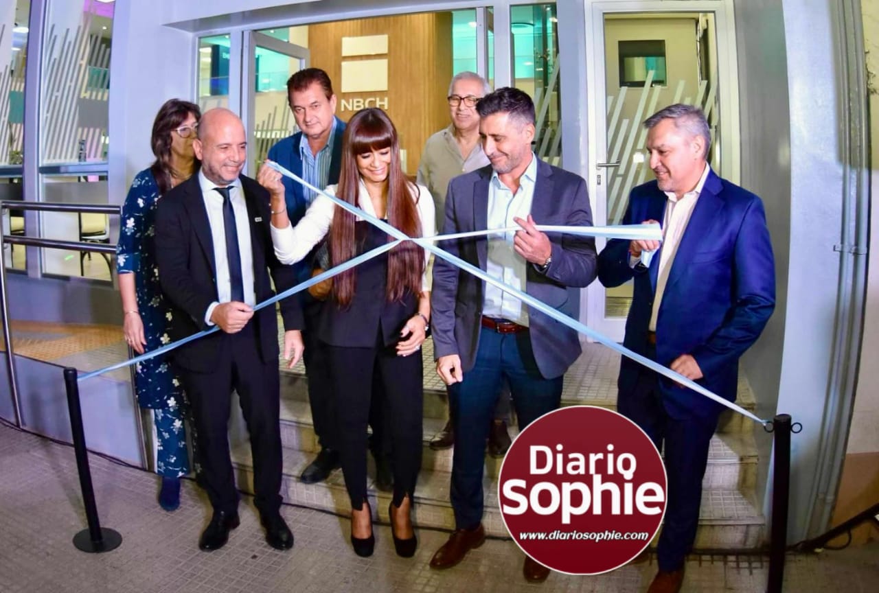 RESISTENCIA: SE  INAUGURÓ ANOCHE LA REMODELACIÓN TOTAL DE LA SUCURSAL 25 DE MAYO, DEL NUEVO BANCO DEL CHACO