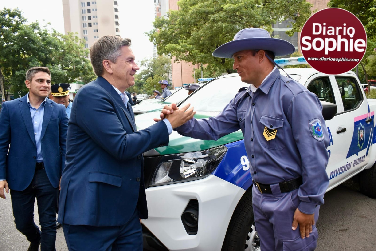 HISTÓRICO: 90 VEHÍCULOS PARA LA SEGURIDAD DE LOS CHAQUEÑOS