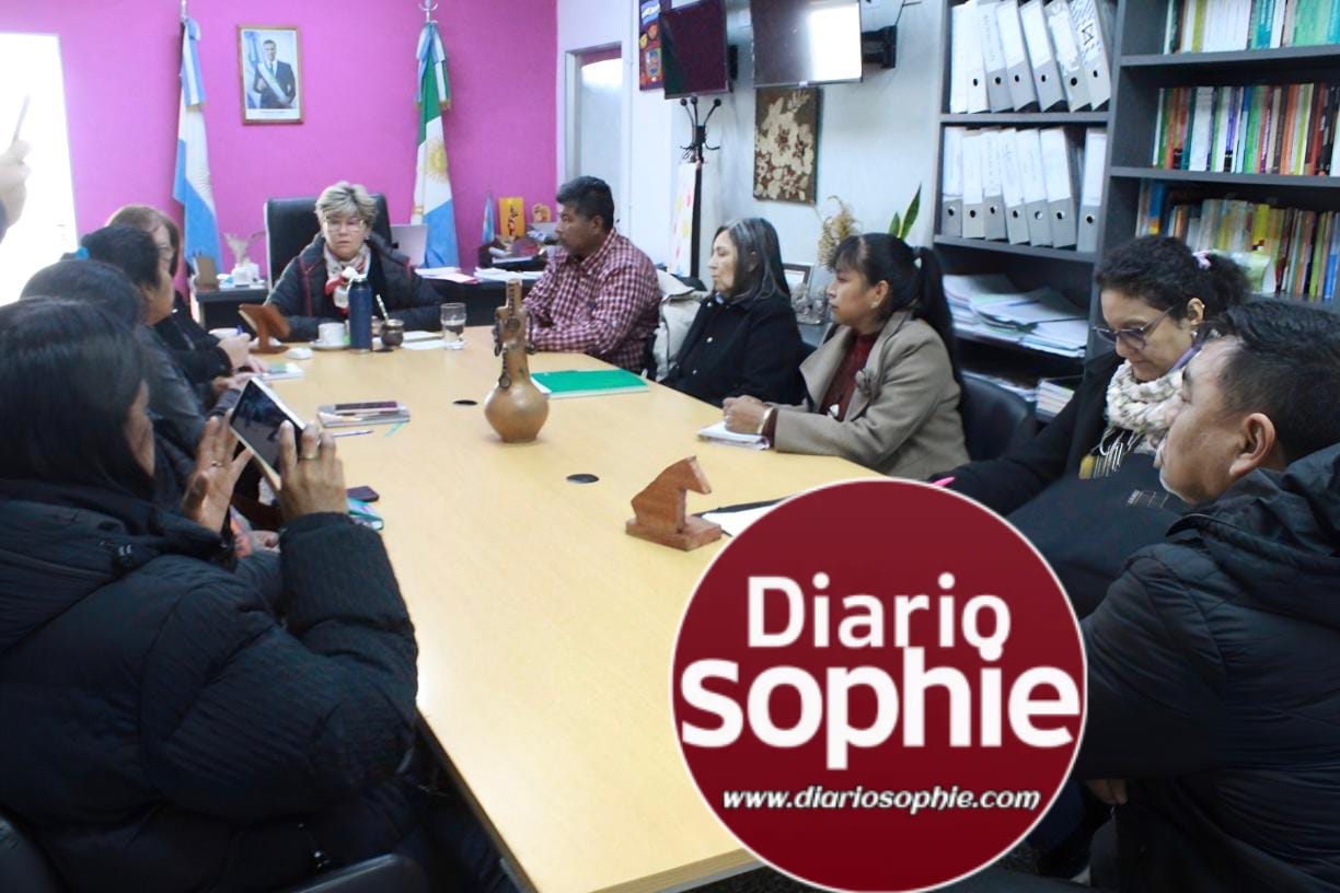 ESCUELAS DE GESTIÓN COMUNITARIA ORIGINARIAS: EDUCACIÓN PREPARA DISPOSITIVO PARA LAS ELECCIONES DE CONSEJOS COMUNITARIOS