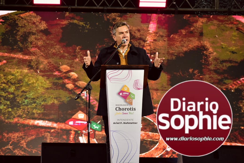 EL GOBERNADOR ZDERO ENCABEZÓ EL ACTO CENTRAL POR EL 76° ANIVERSARIO DE CHOROTIS