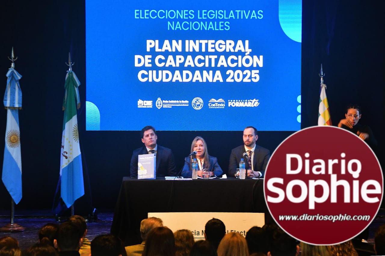 AUTORIDADES DEL GOBIERNO PROVINCIAL PARTICIPARON DE LA CAPACITACIÓN SOBRE EL USO DE LA BOLETA ÚNICA DE PAPEL