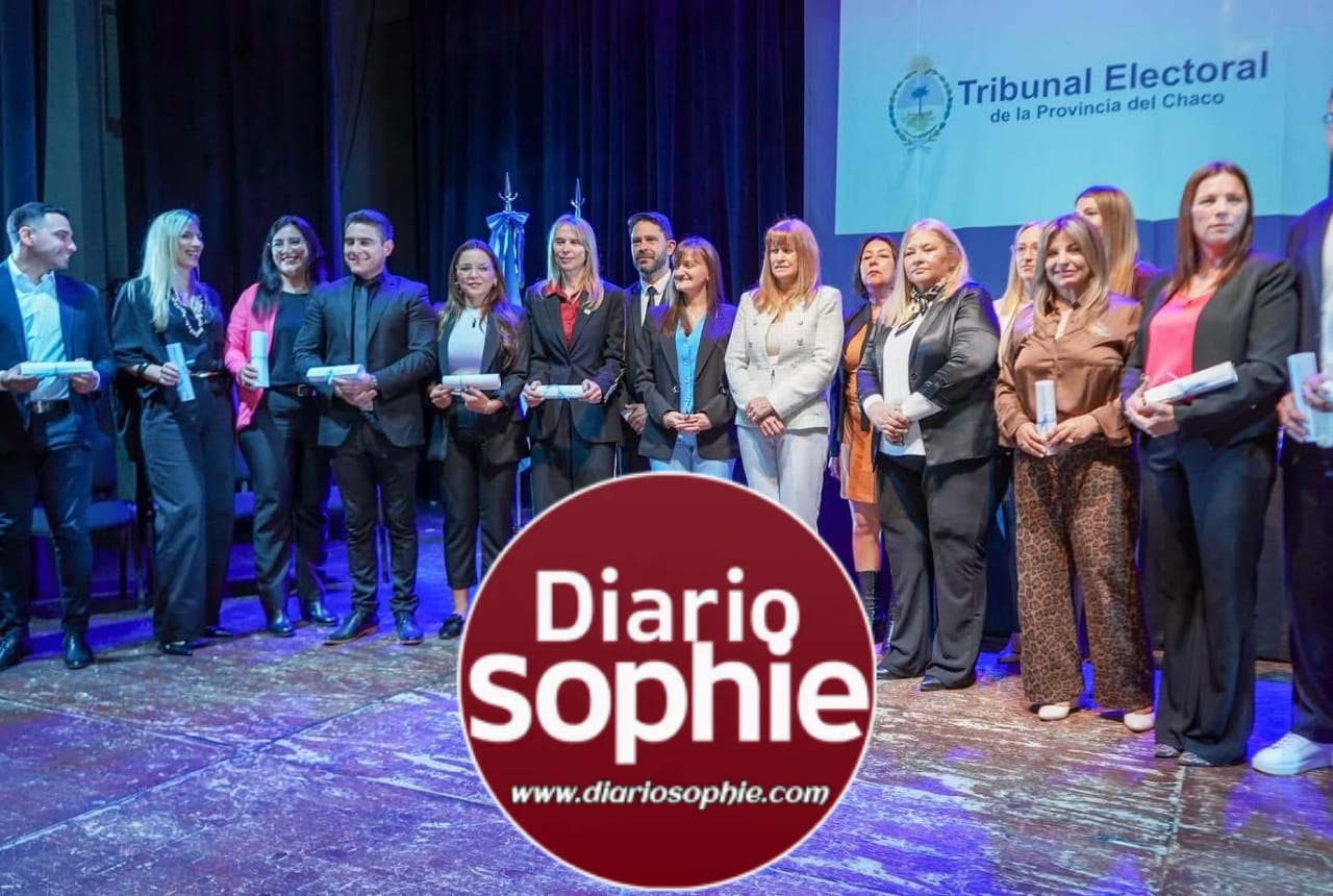 LA VICEGOBERNADORA SCHNEIDER ACOMPAÑÓ LA ENTREGA DE DIPLOMAS A LOS NUEVOS LEGISLADORES PROVINCIALES