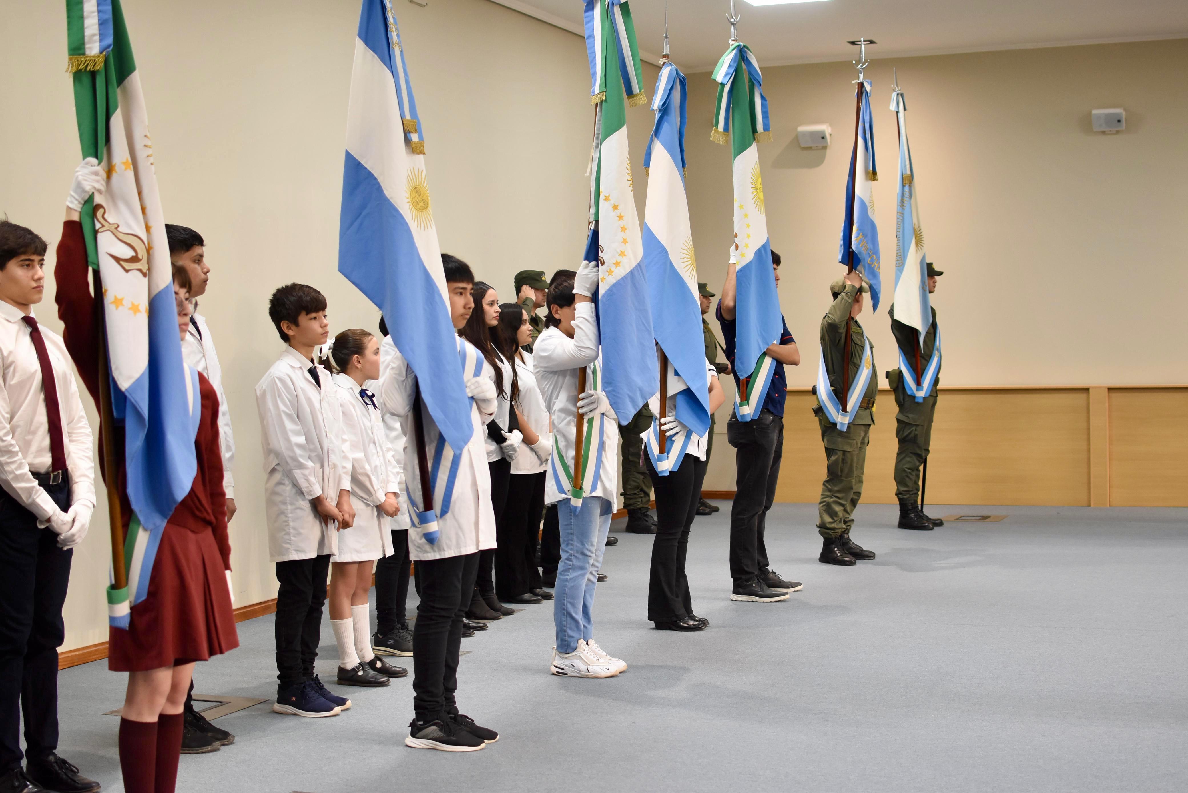 -17 de agosto, desde Gral. San Martín-  ”ABRACEMOS LOS VALORES DE LA LIBERTAD, LA EDUCACIÓN Y LA INDEPENDENCIA QUE NOS DEJÓ EL PADRE DE LA PATRIA” DIJO EL GOBERNADOR ZDERO