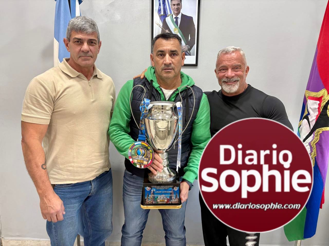 DEPORTES RECIBIÓ AL CAMPEÓN PANAMERICANO DE FISICOCULTURISMO MARIO MONFARDINI