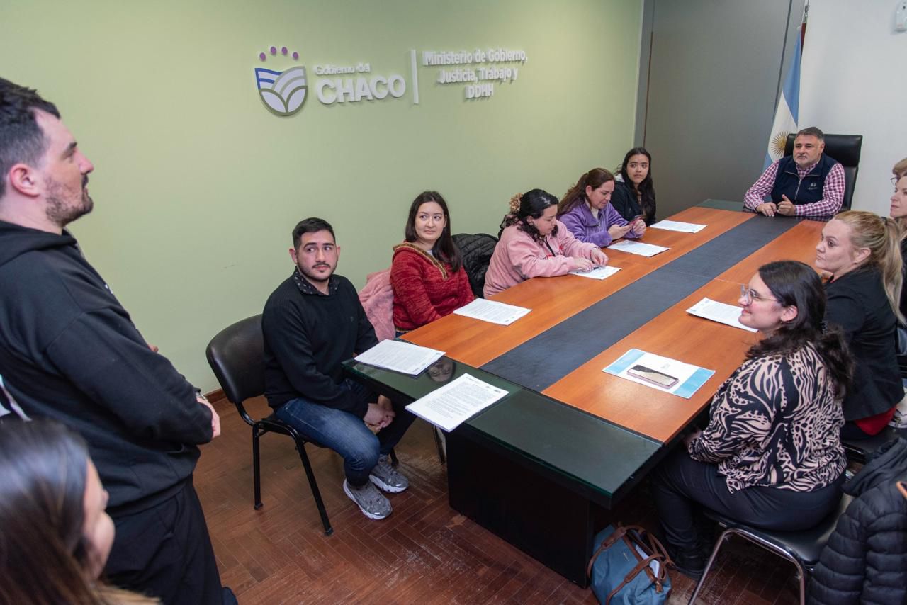 ALUMNOS DE LA UNNE SERÁN PASANTES EN LA DIRECCIÓN DE CATASTRO DE LA PROVINCIA