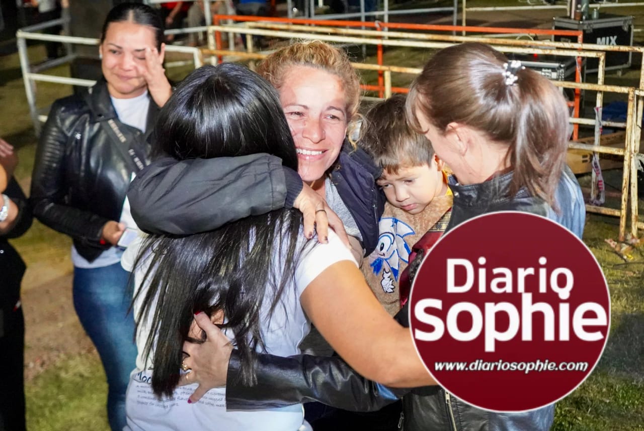 QUITILIPI: LA VICEGOBERNADORA SCHNEIDER ACOMPAÑÓ El PRIMER SORTEO PÚBLICO DE VIVIENDAS