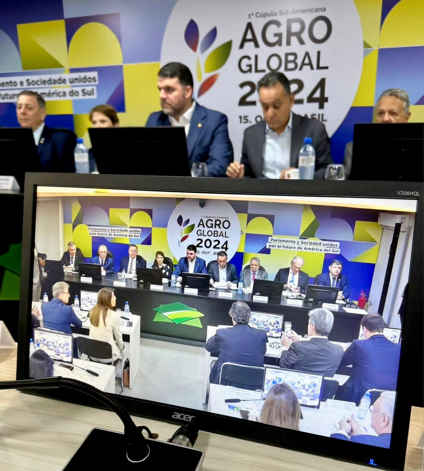 EL MINISTRO ZIMMERMANN VIAJÓ A BRASIL PARA PARTICIPAR DE LA 1RA. CUMBRE SUDAMERICANA AGROGLOBAL