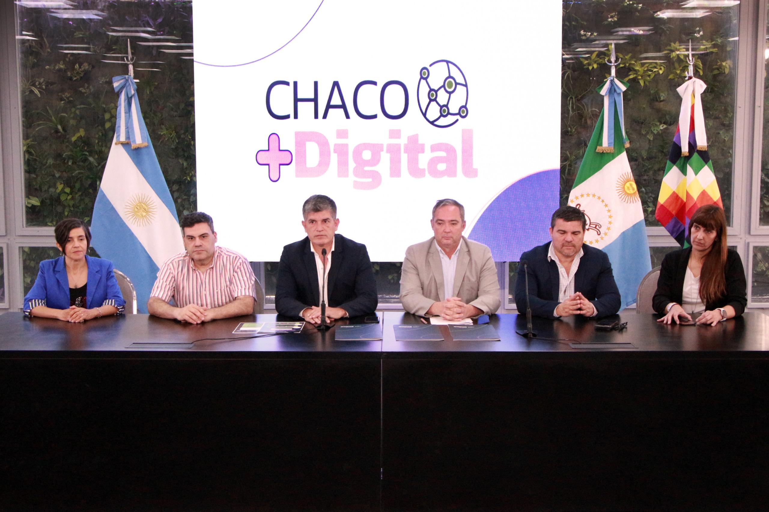 EL GOBIERNO PROVINCIAL FIRMÓ UN CONVENIO PARA REDUCIR LA BRECHA DIGITAL Y MEJORAR EL ACCESO A LA SALUD