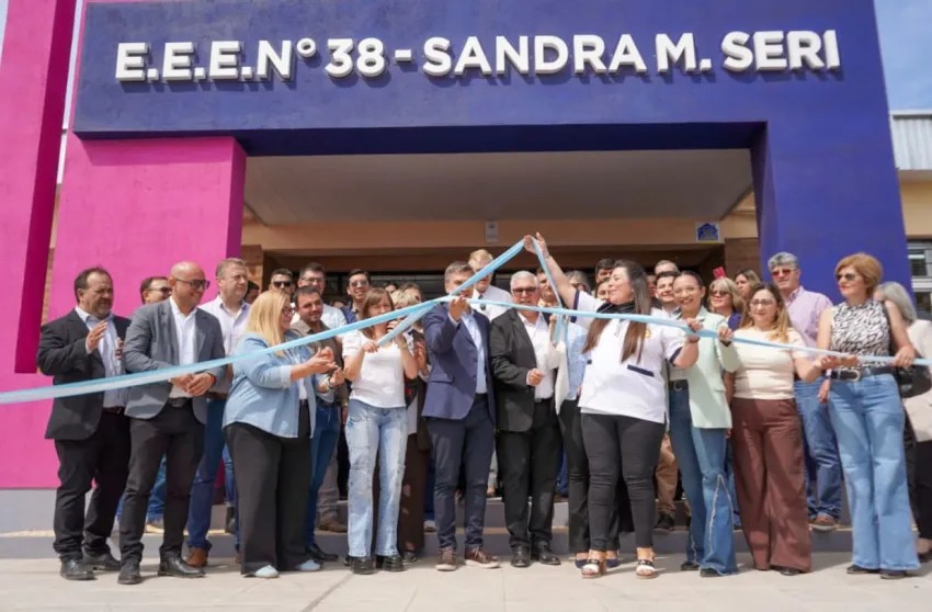 ZDERO INAUGURÓ EL EDIFICIO PROPIO DE LA ESCUELA ESPECIAL Nº 38 EN HERMOSO CAMPO