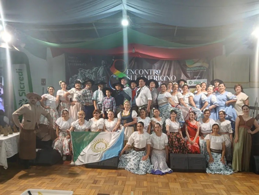 EL BALLET DE CULTURA DE SÁENZ PEÑA BRILLÓ EN BRASIL EN UN ENCUENTRO INTERNACIONAL