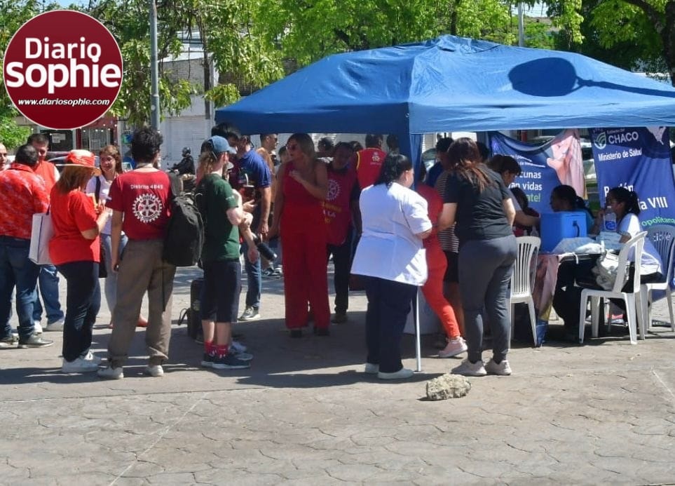 DÍA MUNDIAL CONTRA LA POLIOMIELITIS: SE REALIZARON POSTAS DE VACUNACIÓN EN SIMULTÁNEO.