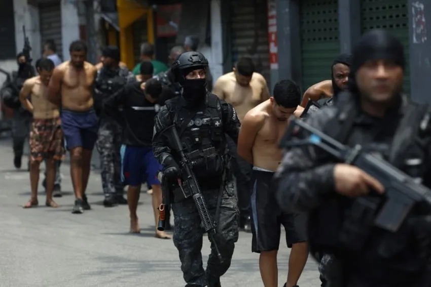 RÍO DE JANEIRO REFUERZA EL CONTROL EN ZONAS TURÍSTICAS TRAS LA MASACRE Y EL AVANCE NARCO
