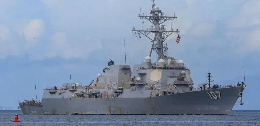 ES INMINENTE UN BOMBARDEO DE ESTADOS UNIDOS SOBRE INSTALACIONES MILITARES EN VENEZUELA