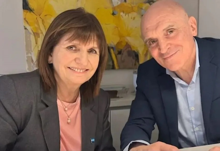 BULLRICH PIDIÓ A ESPERT QUE 