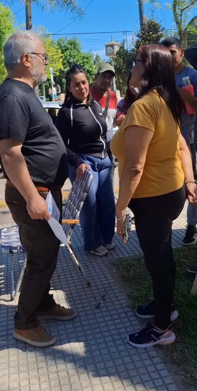 EL DIPUTADO SAMUEL VARGAS CAPACITÓ SOBRE LA BOLETA ÚNICA DE PAPEL EN BARRANQUERAS ---