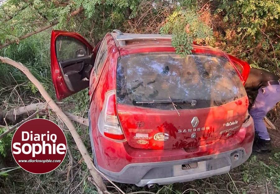 NIETO PIDIÓ EL AUTO A SU ABUELA, LO CHOCÓ Y LO DEJÓ DESTROZADO EN CHARATA.