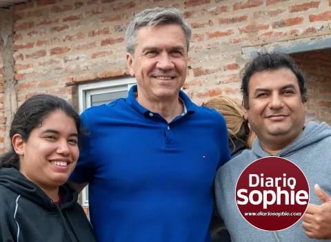 ZDERO Y CANDIDATOS OFICIALISTAS VISITARON RÍO MUERTO: 