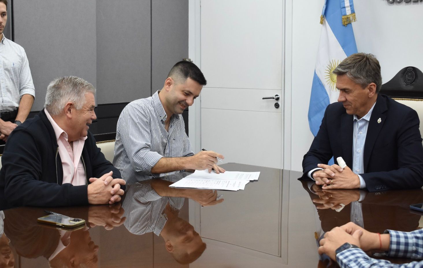 TRAS AÑOS DE ABANDONO: COMENZARON LOS TRABAJOS DE SANEAMIENTO CLOACAL E IMPACTO AMBIENTAL, EN SÁENZ PEÑA