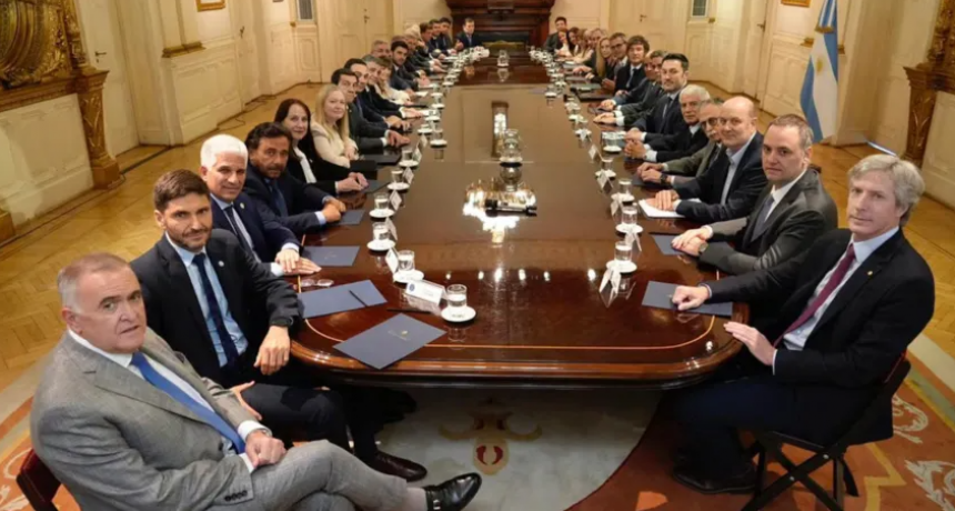 MILEI EVALÚA CAMBIOS EN EL GABINETE Y DEFINE QUIÉN SERÁ SU INTERLOCUTOR CON LOS GOBERNADORES