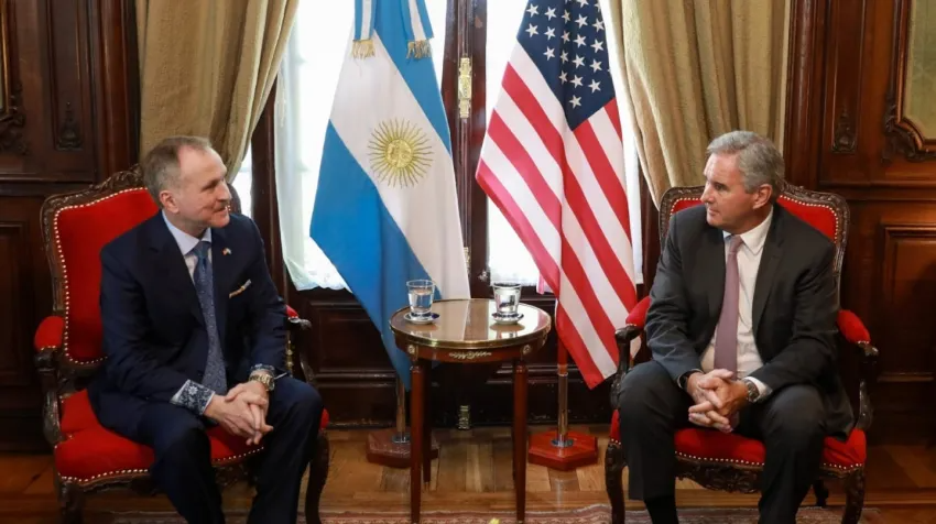 EL CANCILLER QUIRNO RECIBIÓ A NUEVO EMBAJADOR DE EEUU