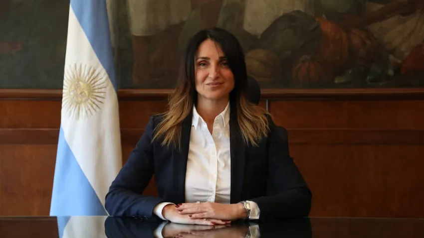 RENUNCIÓ LA VICEMINISTRA DE SALUD CECILIA LOCCISANO TRAS LA VICTORIA ELECTORAL DEL GOBIERNO