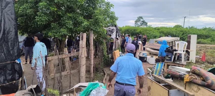 DESALOJO EN SÁENZ PEÑA: DESARMARON VIVIENDAS PRECARIAS EN VILLA CÁCERES