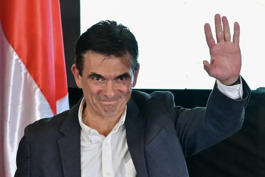 SIN LA PRESENCIA DE ARCE, RODRIGO PAZ ASUME LA PRESIDENCIA EN MEDIO DE UNA CRISIS ECONÓMICA EN BOLIVIA