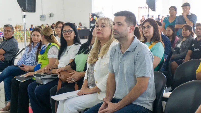 EL INTENDENTE CIPOLINI PARTICIPÓ DEL SEGUNDO ENCUENTRO DE ARTE Y CULTURA INDÍGENA