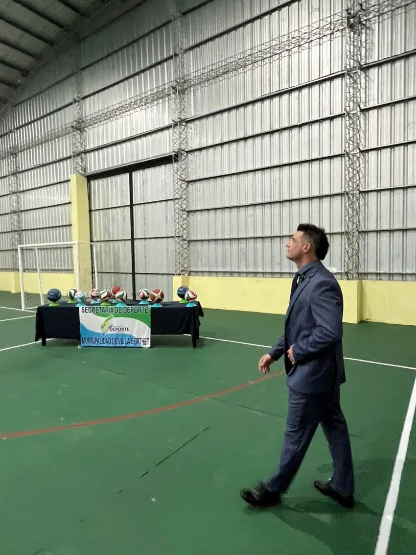 CENTRO CULTURAL Y MICROESTADIO: HONCHERUK INAUGURÓ DOS OBRAS CLAVE PARA VILLA BERTHET