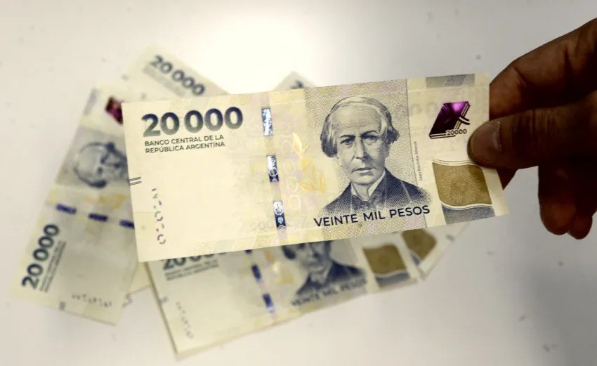 UN AÑO DEL BILLETE DE $ 20.000: CUÁNTO RENDÍA ANTES Y CUÁNTO RINDE HOY