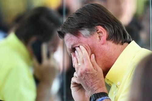 BRASIL: LA CORTE CONFIRMÓ QUE BOLSONARO INTENTÓ DAÑAR SU TOBILLERA ELECTRÓNICA