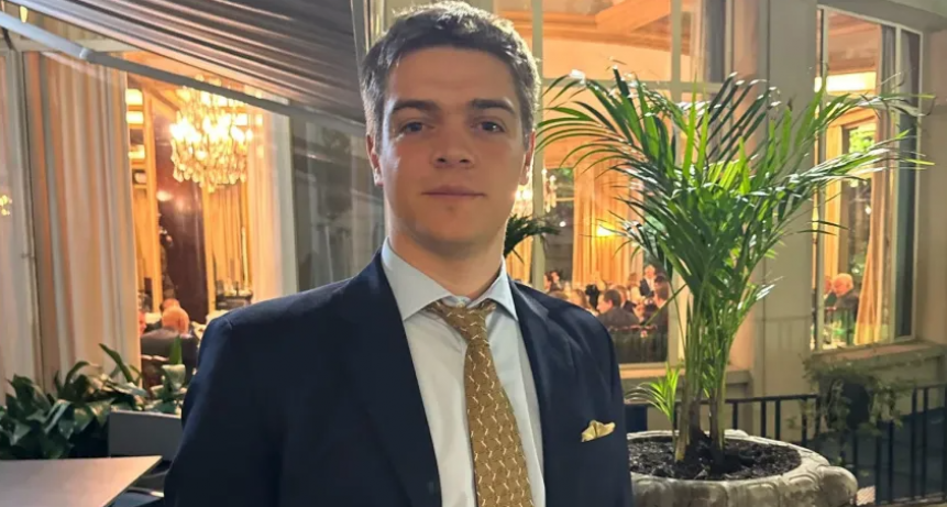 DE LOS DESPIDOS AL ESCENARIO: PREMIARON AL INFLUENCER QUE PROMUEVE ECHAR EMPLEADOS