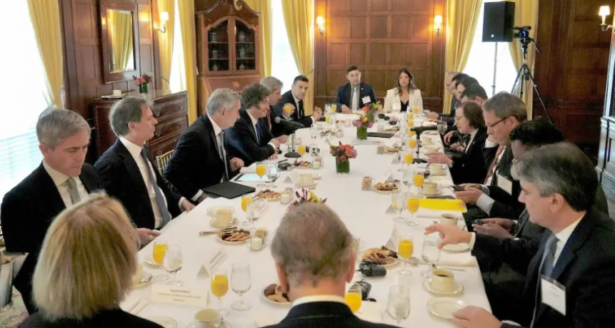 MILEI PRESENTÓ SU PLAN ECONÓMICO ANTE LÍDERES GLOBALES Y PIDIÓ INVERTIR EN ARGENTINA