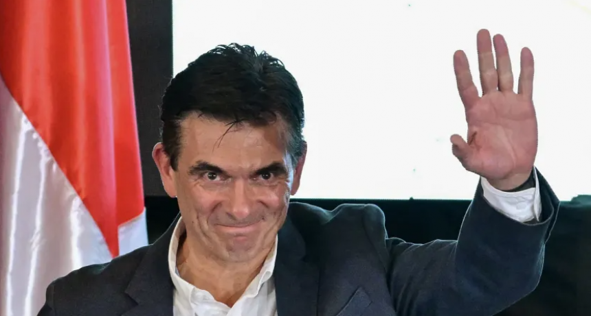 SIN LA PRESENCIA DE ARCE, RODRIGO PAZ ASUME LA PRESIDENCIA EN MEDIO DE UNA CRISIS ECONÓMICA EN BOLIVIA