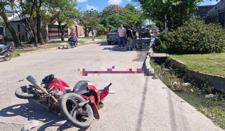 UN MOTOCICLISTA MURIÓ TRAS UN CHOQUE EN PLENO CENTRO DE SÁENZ PEÑA