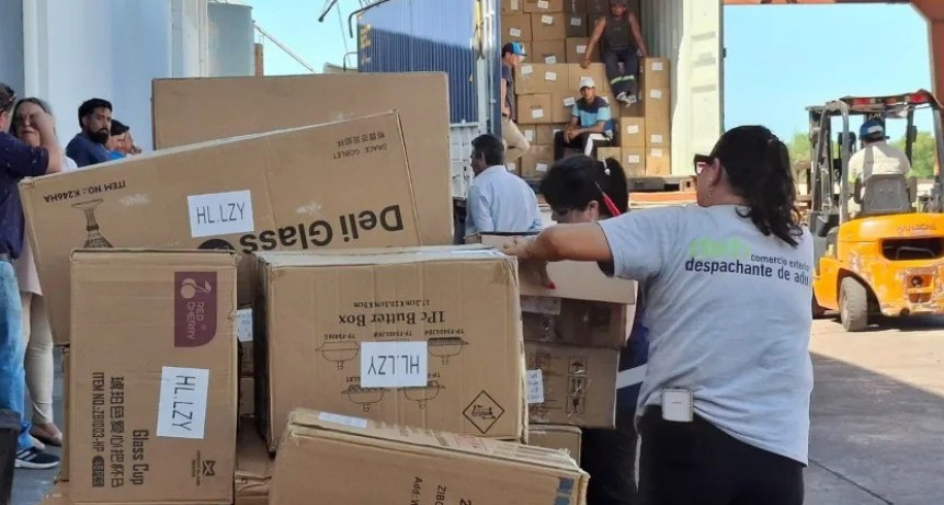 EL PUERTO DE BARRANQUERAS RECIBIÓ MAQUINARIA CLAVE PARA UNA PYME CHAQUEÑA