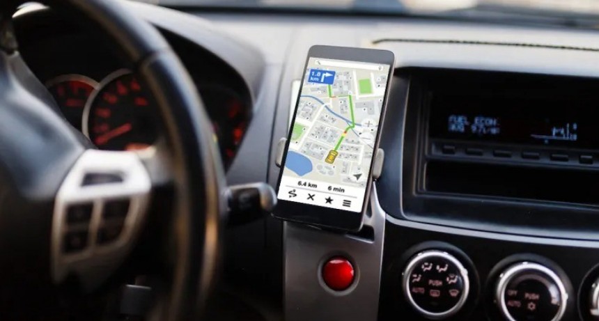 CHOFER DE APLICACIÓN DENUNCIADO POR INTENTO DE INYECCIÓN Y PRIVACIÓN ILEGÍTIMA DE LA LIBERTAD EN RESISTENCIA