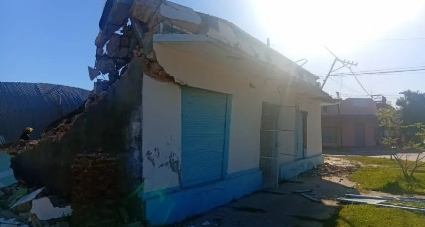 TRAGEDIA EN GENERAL SAN MARTÍN: UN HOMBRE MURIÓ POR EL DESPLOME DE UN TINGLADO