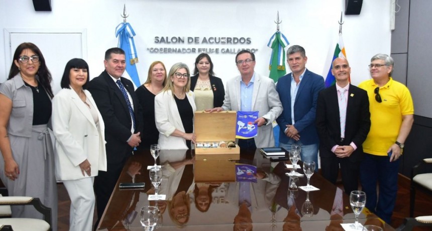 LIVIO GUTIÉRREZ RECIBIÓ A LA GOBERNADORA DEL DISTRITO 4845 DE ROTARY INTERNACIONAL