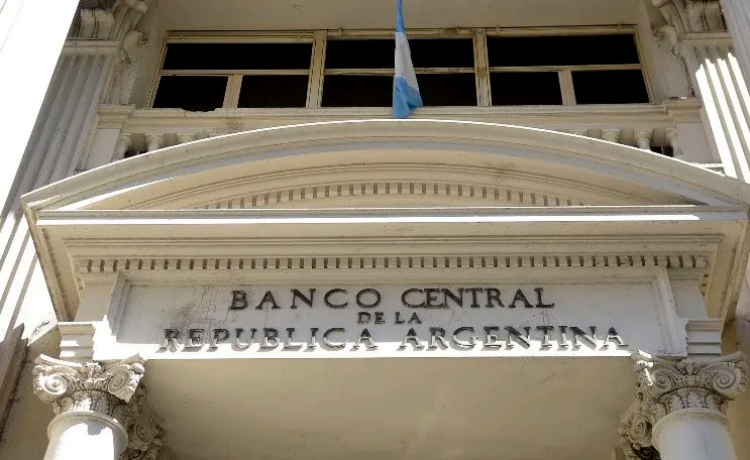 El Central emitirá billetes de 20 mil y 50 mil pesos por la inflación alta