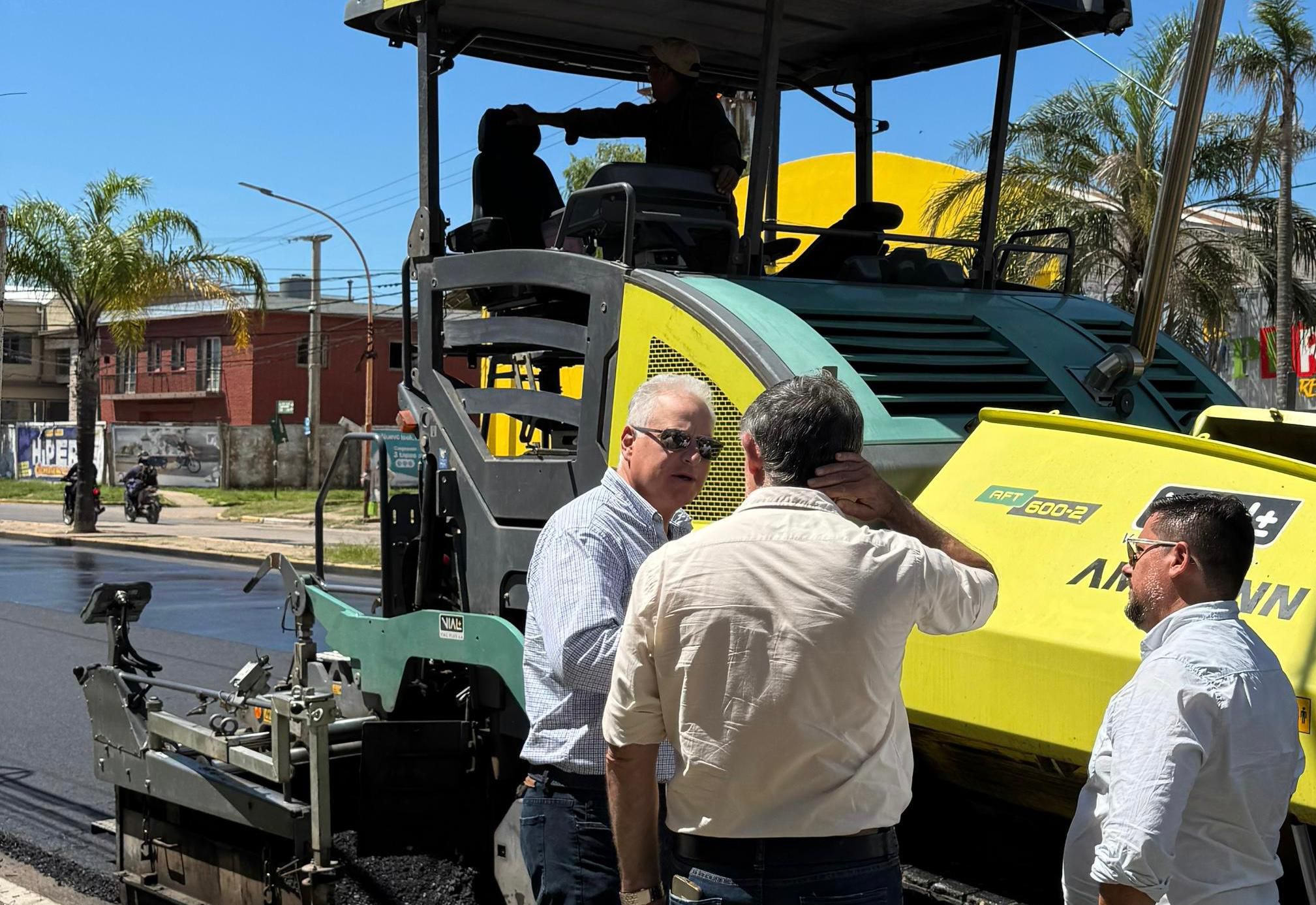 EL GOBIERNO PROVINCIAL AVANZA EN LOS DISTINTOS FRENTES DE OBRA, CON LA REPAVIMENTACIÓN DE LA AV. 9 DE JULIO